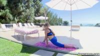 Mia Malkova – Pornstar Does Yoga Before Bouncing Her Big Ass On Cock