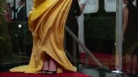 Maisie Williams Also Looking Amazing At The Golden Globes