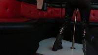 Katarina Cosplayer "poledancing"
