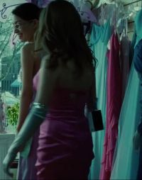 Anna Kendrick – Twilight Cleavage