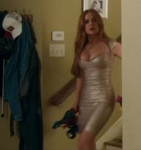 Amy Adams Tight Dress Plot From Keeping Up With The Joneses