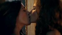 Lucy Lawless & Jamie Murray Lesbian Plot From "Spartacus"