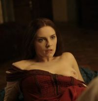 Annabel Scholey In "Medici: Masters Of Florence "