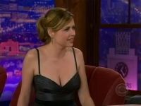 Jenna Fischer With Some Plot On The Late Late Show