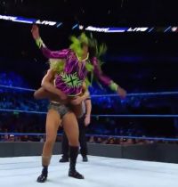 Charlotte Rubbing Naomi Down