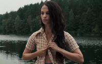 Alicia Vikander Showing Some Plot In The Crown Jewels