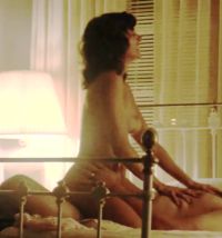 Alison Brie – Bouncing Boobs