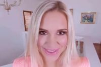 Lola Myluv “Meet Me In The Bedroom”