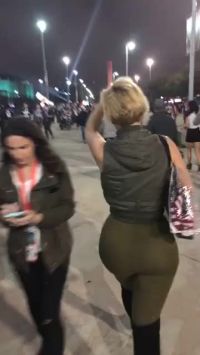 Amy Jackson Strutting Her Stuff