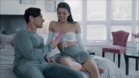 Sweet Sinner – Gina Valentina – Gina’s New Vibrator
