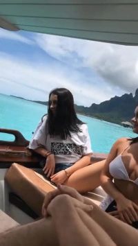 Ariel Winter Jiggling