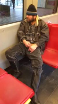 U-Bahn Wien NSFW