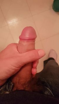 Been A While Ladies! Anyone Iss Me Enough For A PM?