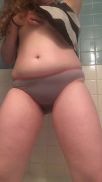 **FETISH GIF** **Fetish Item** My Very First Time Pissing On Camera!