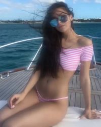 Hailee Steinfeld Relaxing On A Boat