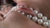 Carli Banks – Flossing The Pink With Pearls