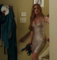 Isla Fisher Tight Dress Plot From Keeping Up With The Joneses