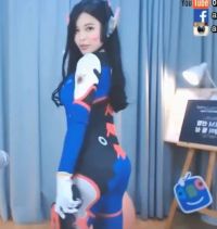 Hot Korean Girl Cosplay D.Va From Overwatch
